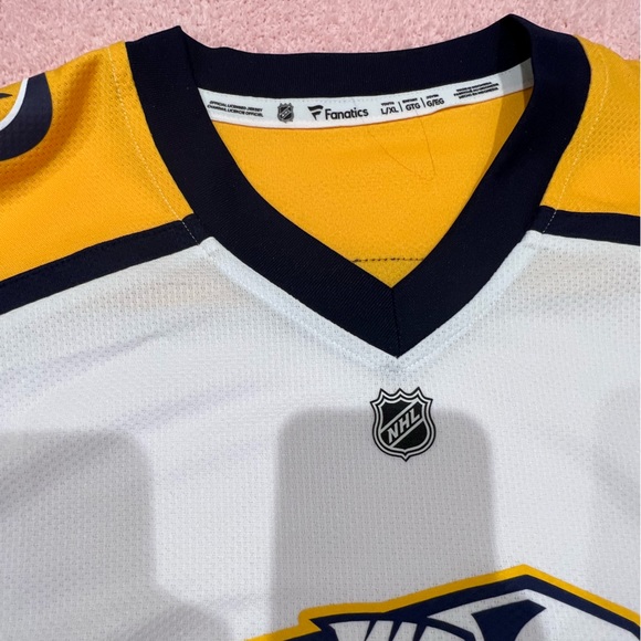 New Predators jersey kids - Picture 6 of 6